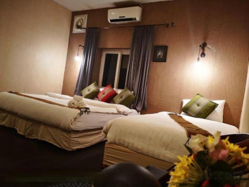Phonethip Plaza Hotel 万象 外观 照片