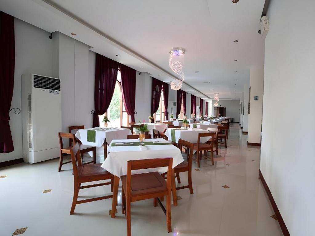 Phonethip Plaza Hotel 万象 外观 照片